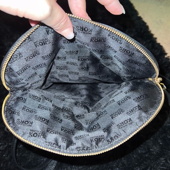 Michael Kors purse & wallet - Picture 8 of 12